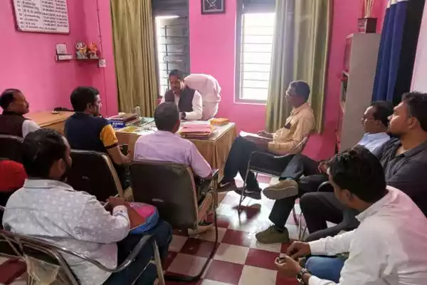 पाली न्यूज़:विकास खंड शिक्षा कार्यालय पाली में कर्मचारी संगठन के परामर्शदात्री समिति की बैठक में विभिन्न मुद्दों पर चर्चा